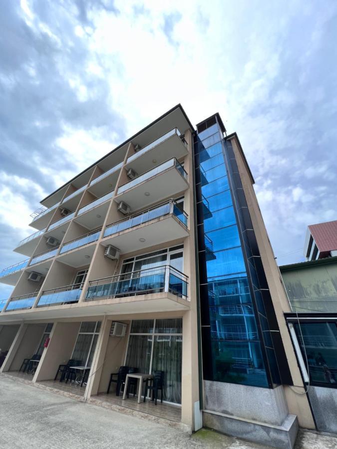 Sunshine Hotel קבריאטי מראה חיצוני תמונה