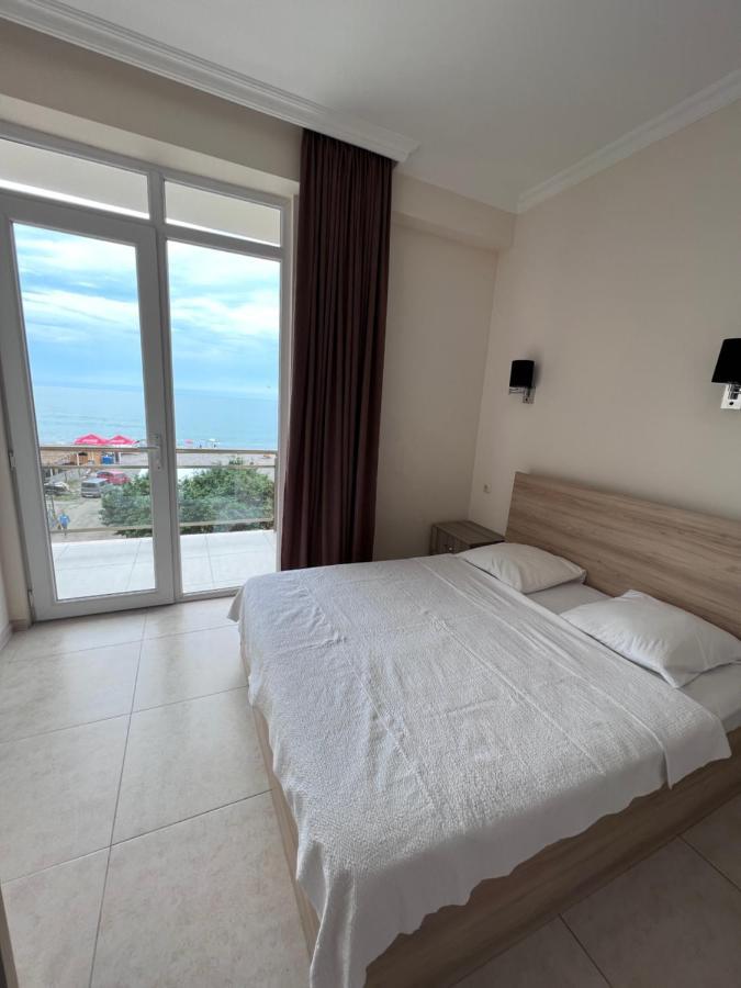 Sunshine Hotel קבריאטי מראה חיצוני תמונה