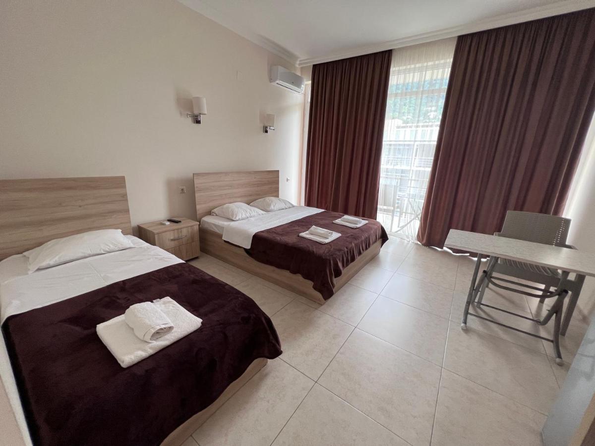 Sunshine Hotel קבריאטי מראה חיצוני תמונה