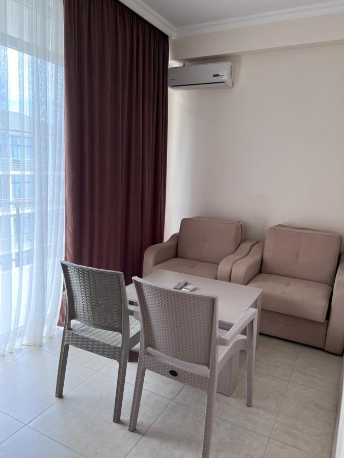 Sunshine Hotel קבריאטי מראה חיצוני תמונה