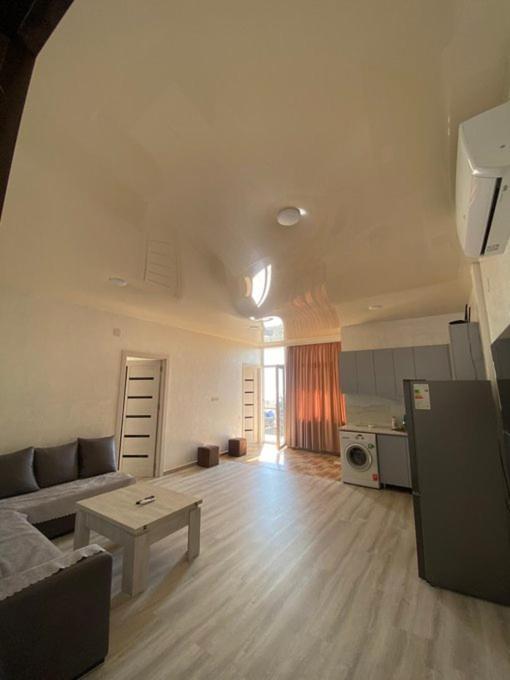 Sunshine Hotel קבריאטי מראה חיצוני תמונה