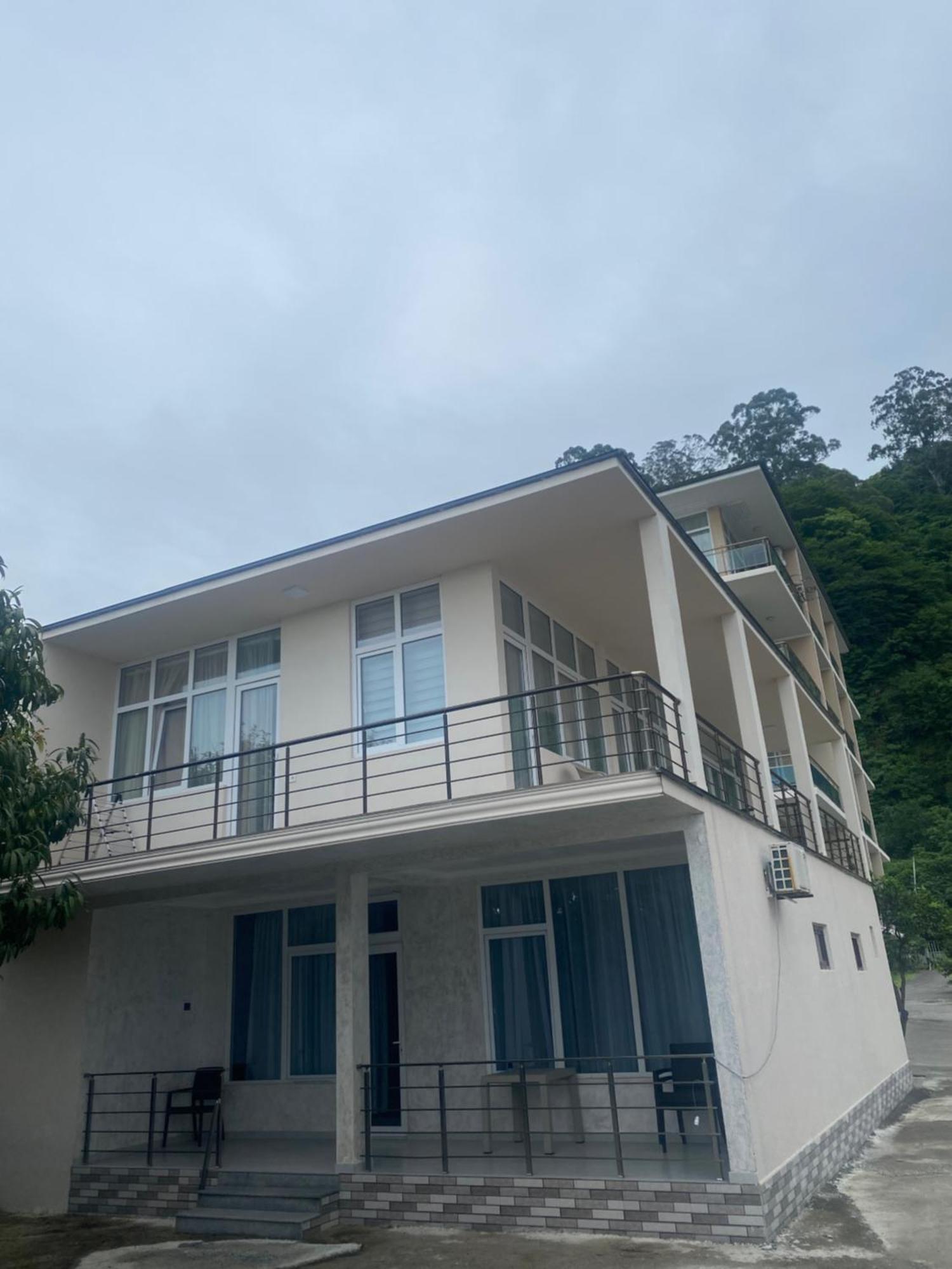 Sunshine Hotel קבריאטי מראה חיצוני תמונה