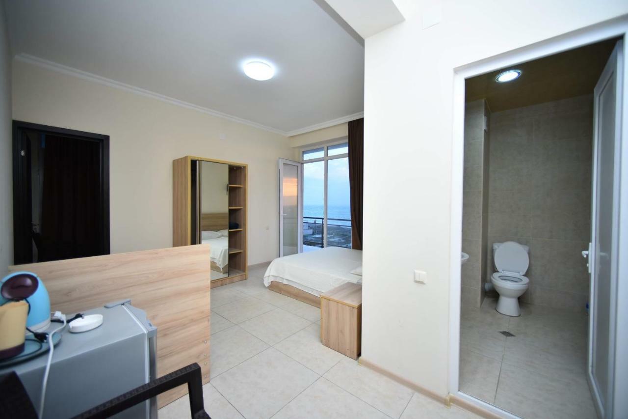 Sunshine Hotel קבריאטי מראה חיצוני תמונה